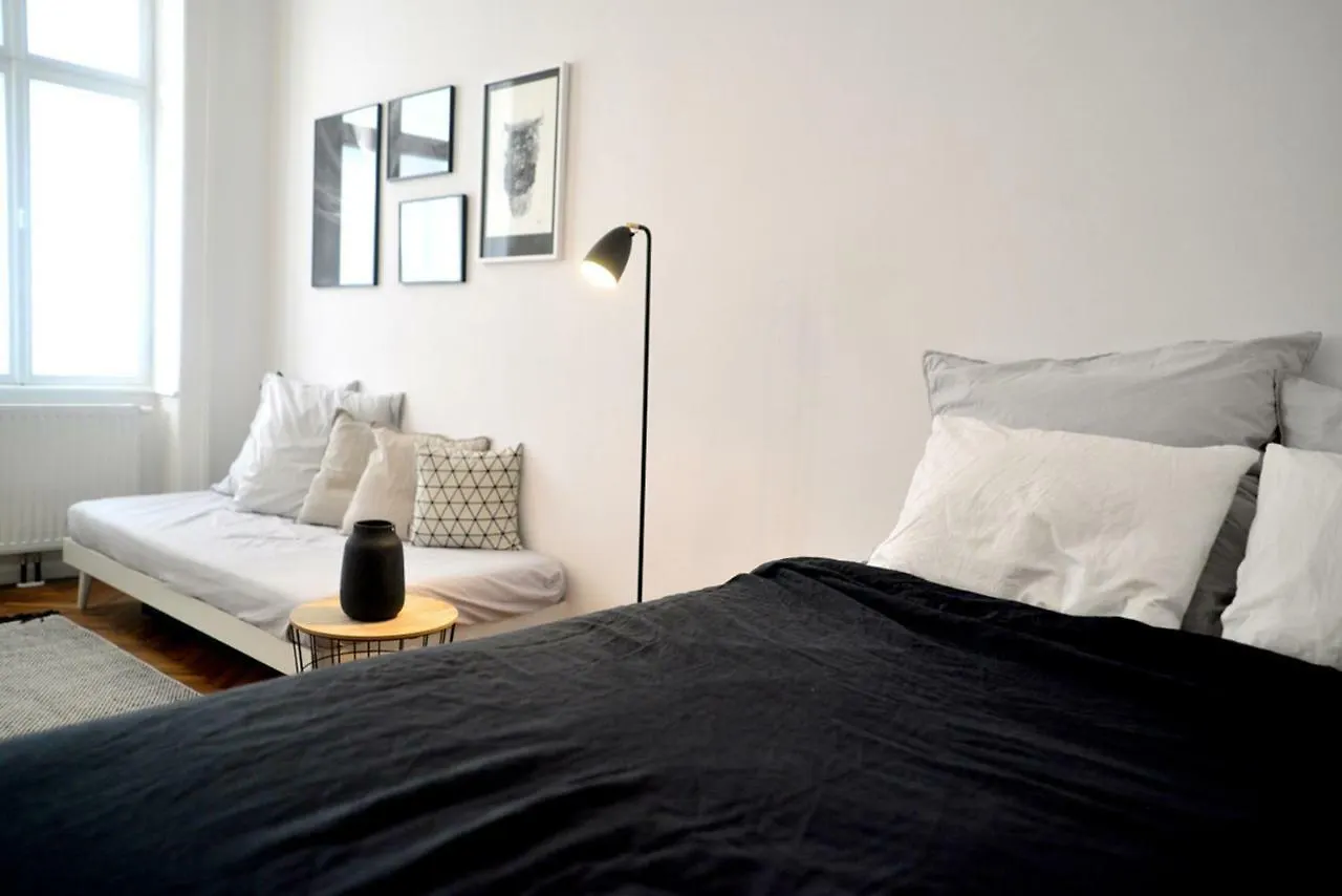 Design Apartment Degengasse Vienna